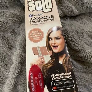 Tzumi PopSolo Bluetooth Karaoke Microphone Rose Gold